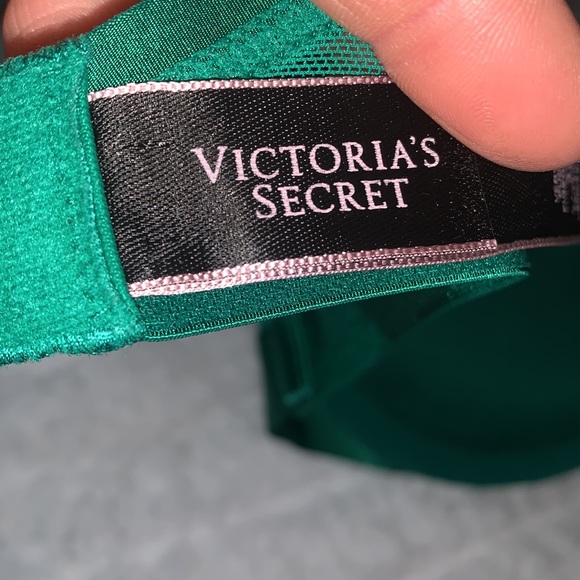 Victoria’s Secret Very Sexy push-up bra In Emerald green - Picture 7 of 8